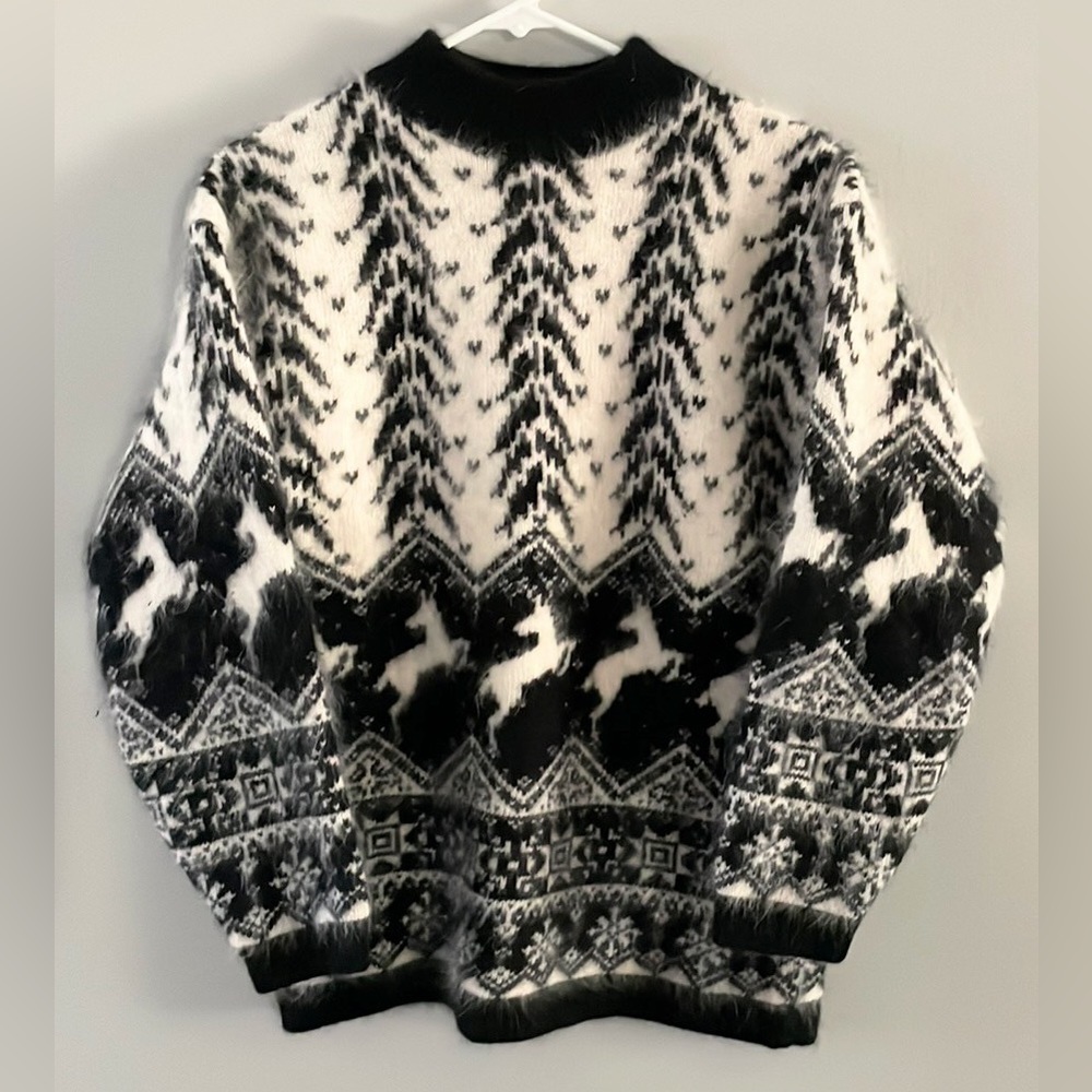 Wool & Angora Rafaella Black and White Patterned Sweater